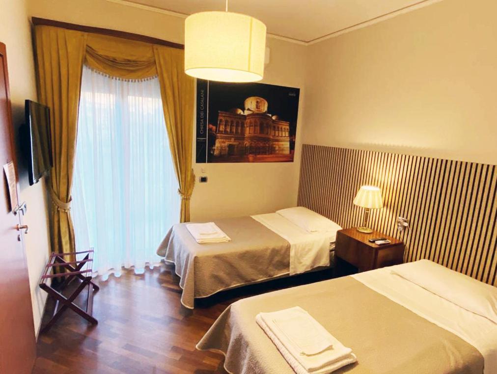 Casa Battisti Messina Guest House In Centro Citta, Ideale Per Famiglie O Gruppi Экстерьер фото