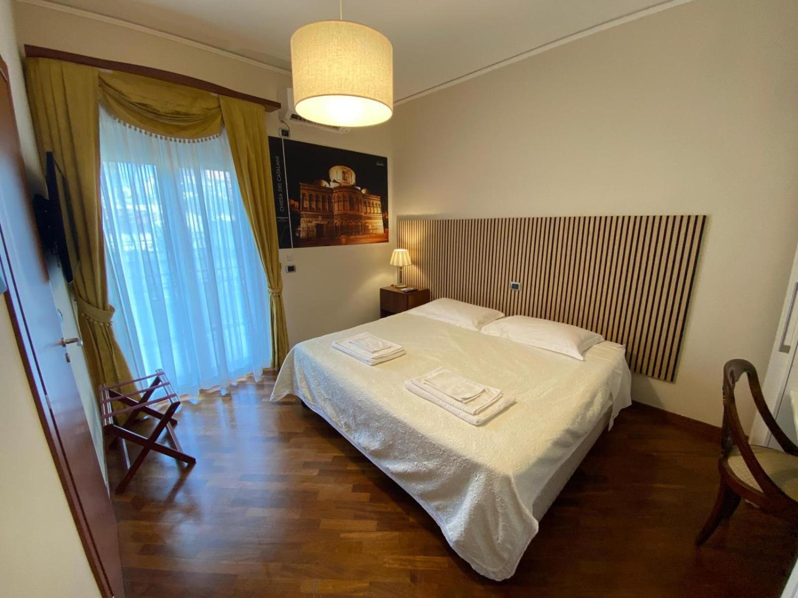 Casa Battisti Messina Guest House In Centro Citta, Ideale Per Famiglie O Gruppi Экстерьер фото