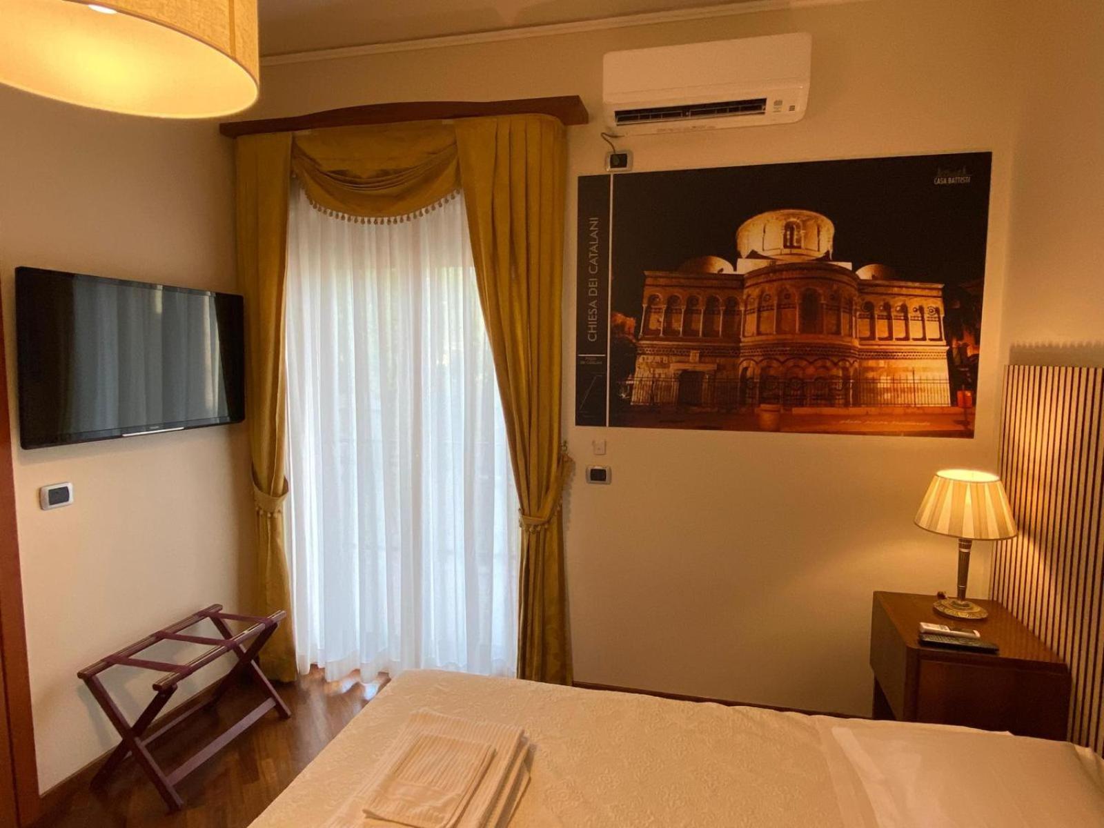 Casa Battisti Messina Guest House In Centro Citta, Ideale Per Famiglie O Gruppi Экстерьер фото