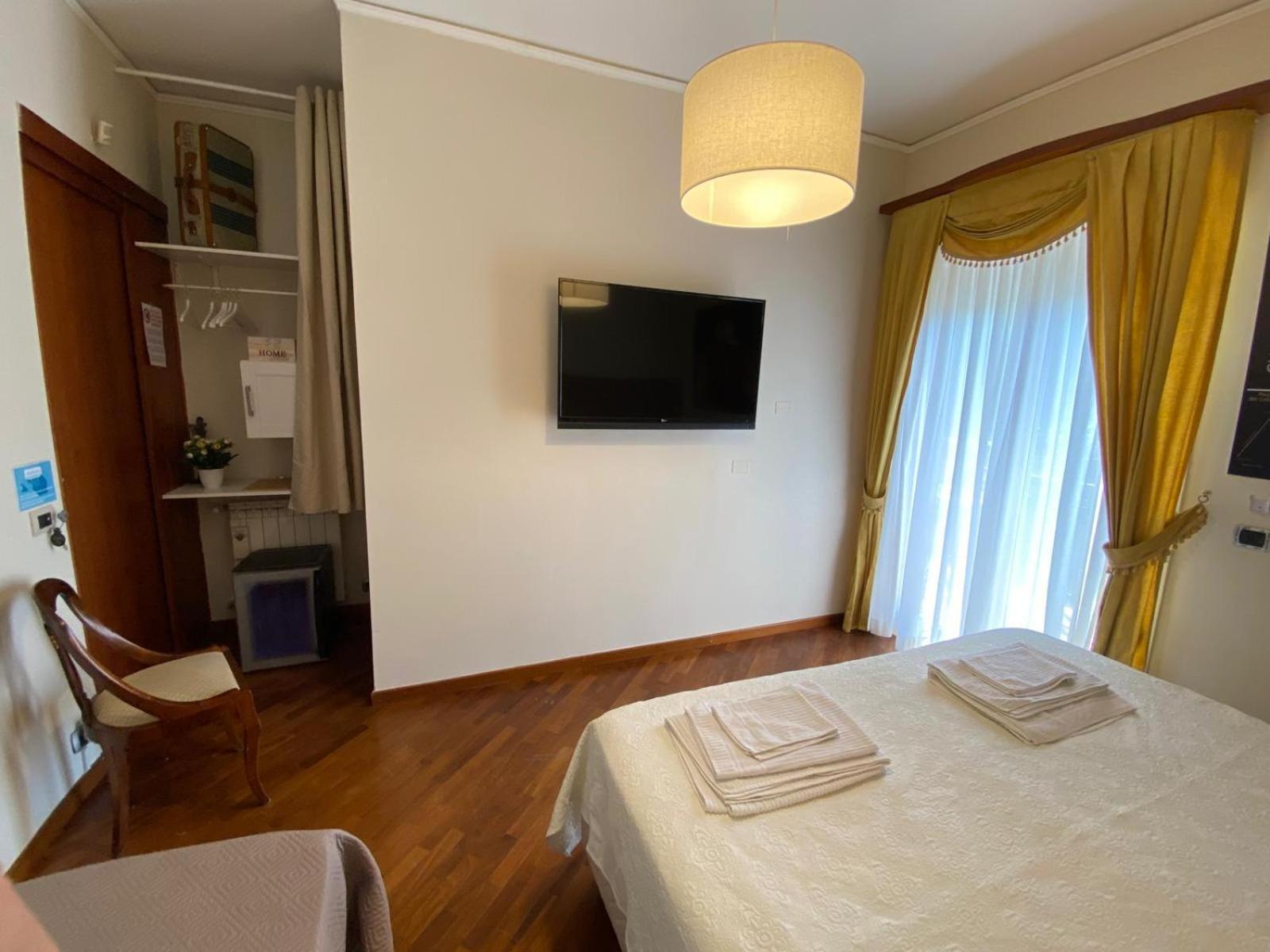 Casa Battisti Messina Guest House In Centro Citta, Ideale Per Famiglie O Gruppi Экстерьер фото